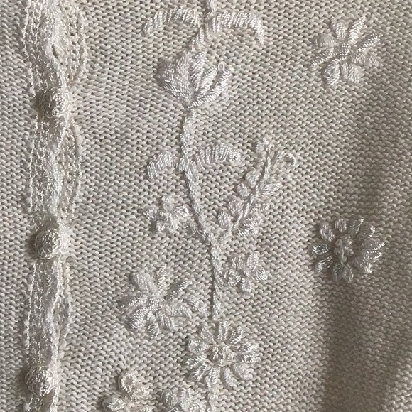 Vintage Sweater - Gorgeous Embroidery - Picture 4 of 4